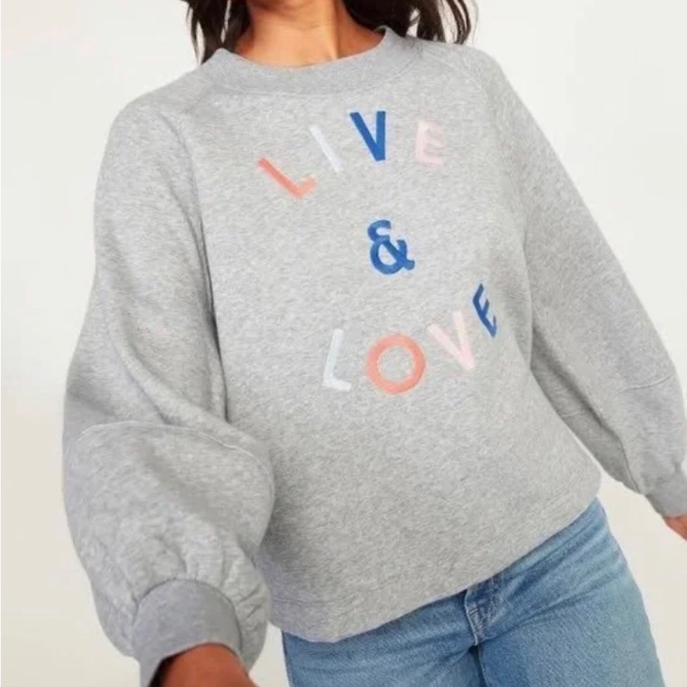Grey sweatshirt